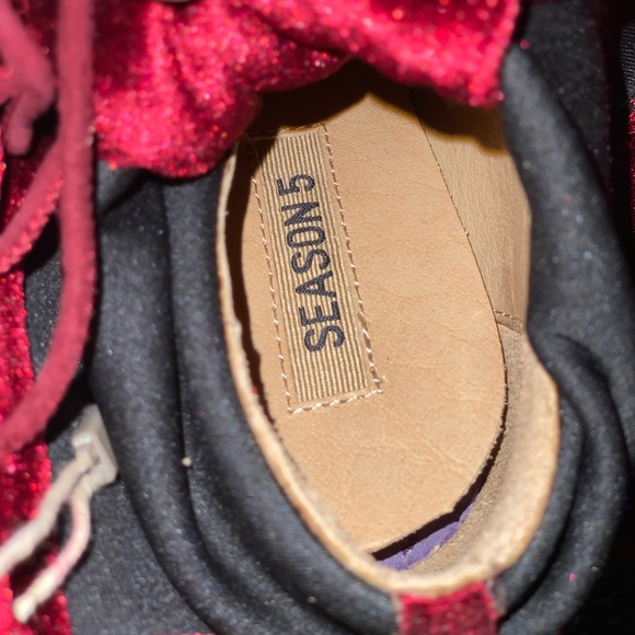 Yeezy season 5 Burgundy velvet heel boots - Picture 5 of 5